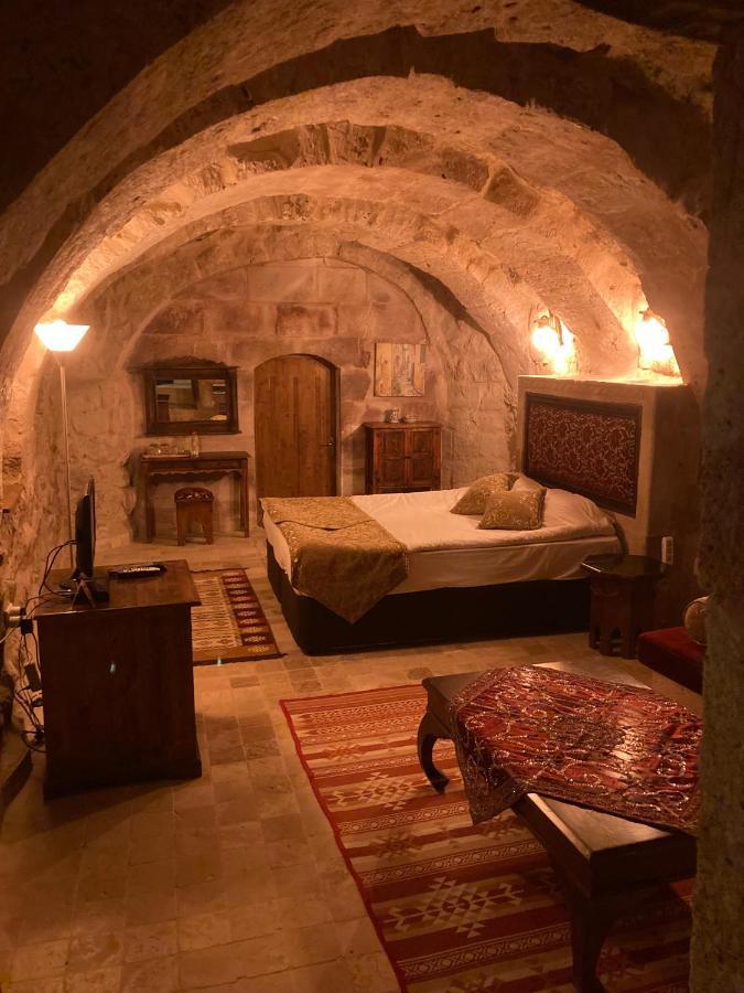 Monte Cappa Cave House Bed & Breakfast Ürgüp Bagian luar foto
