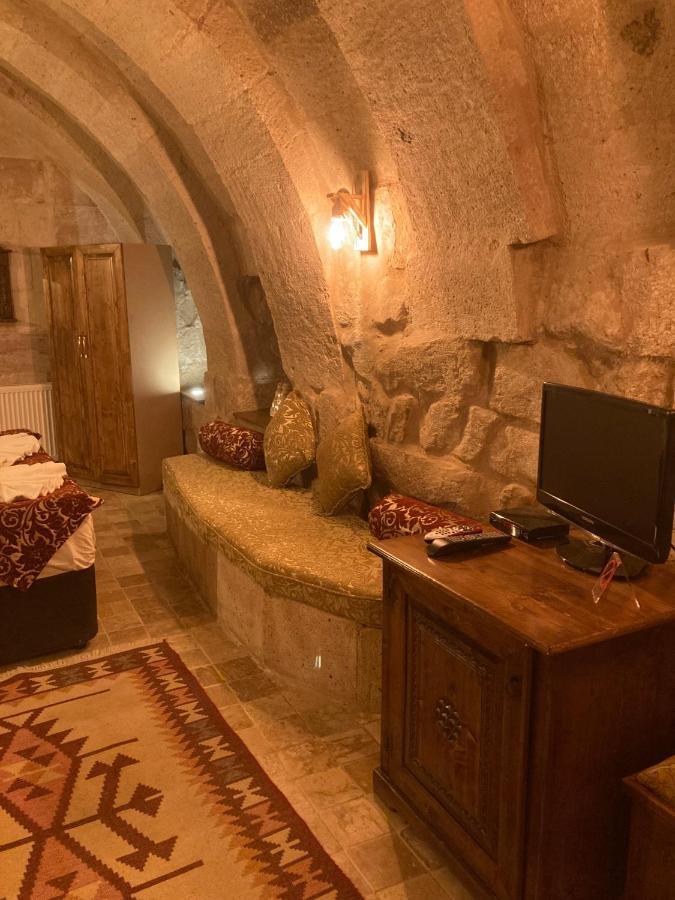 Monte Cappa Cave House Bed & Breakfast Ürgüp Bagian luar foto