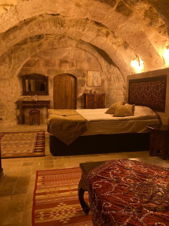Monte Cappa Cave House Bed & Breakfast Ürgüp Bagian luar foto