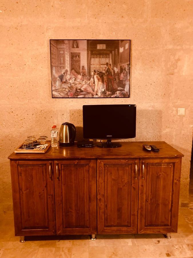 Monte Cappa Cave House Bed & Breakfast Ürgüp Bagian luar foto