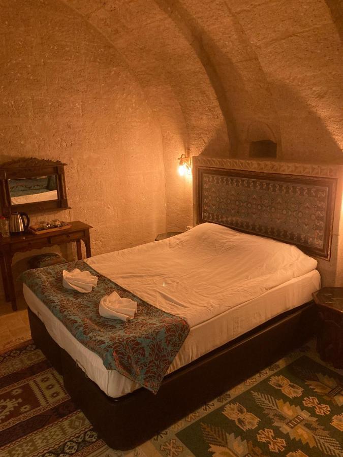 Monte Cappa Cave House Bed & Breakfast Ürgüp Bagian luar foto