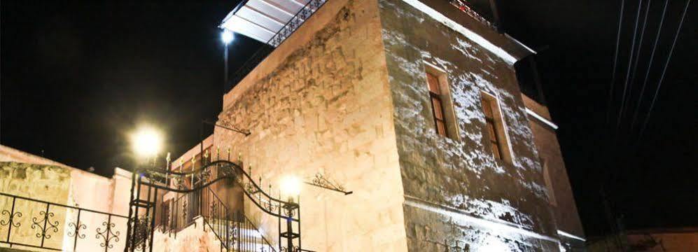 Monte Cappa Cave House Bed & Breakfast Ürgüp Bagian luar foto