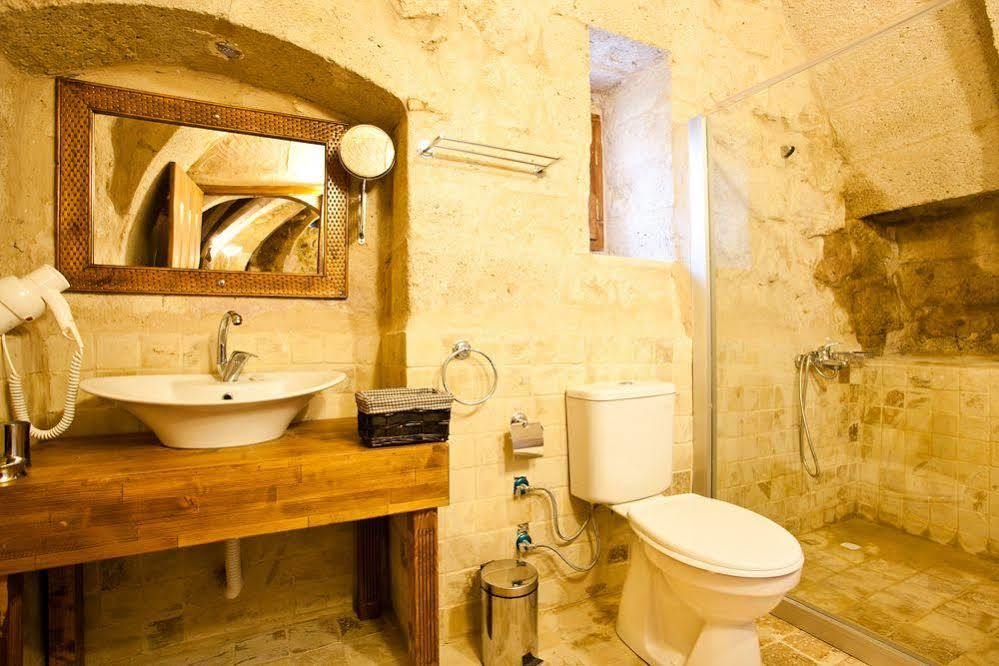 Monte Cappa Cave House Bed & Breakfast Ürgüp Bagian luar foto