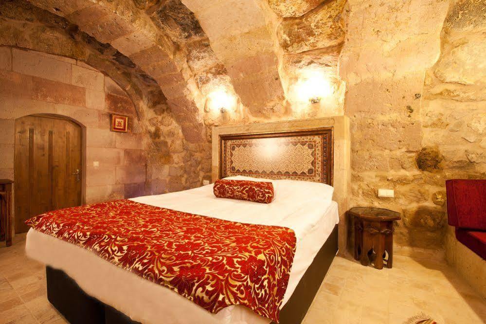 Monte Cappa Cave House Bed & Breakfast Ürgüp Bagian luar foto