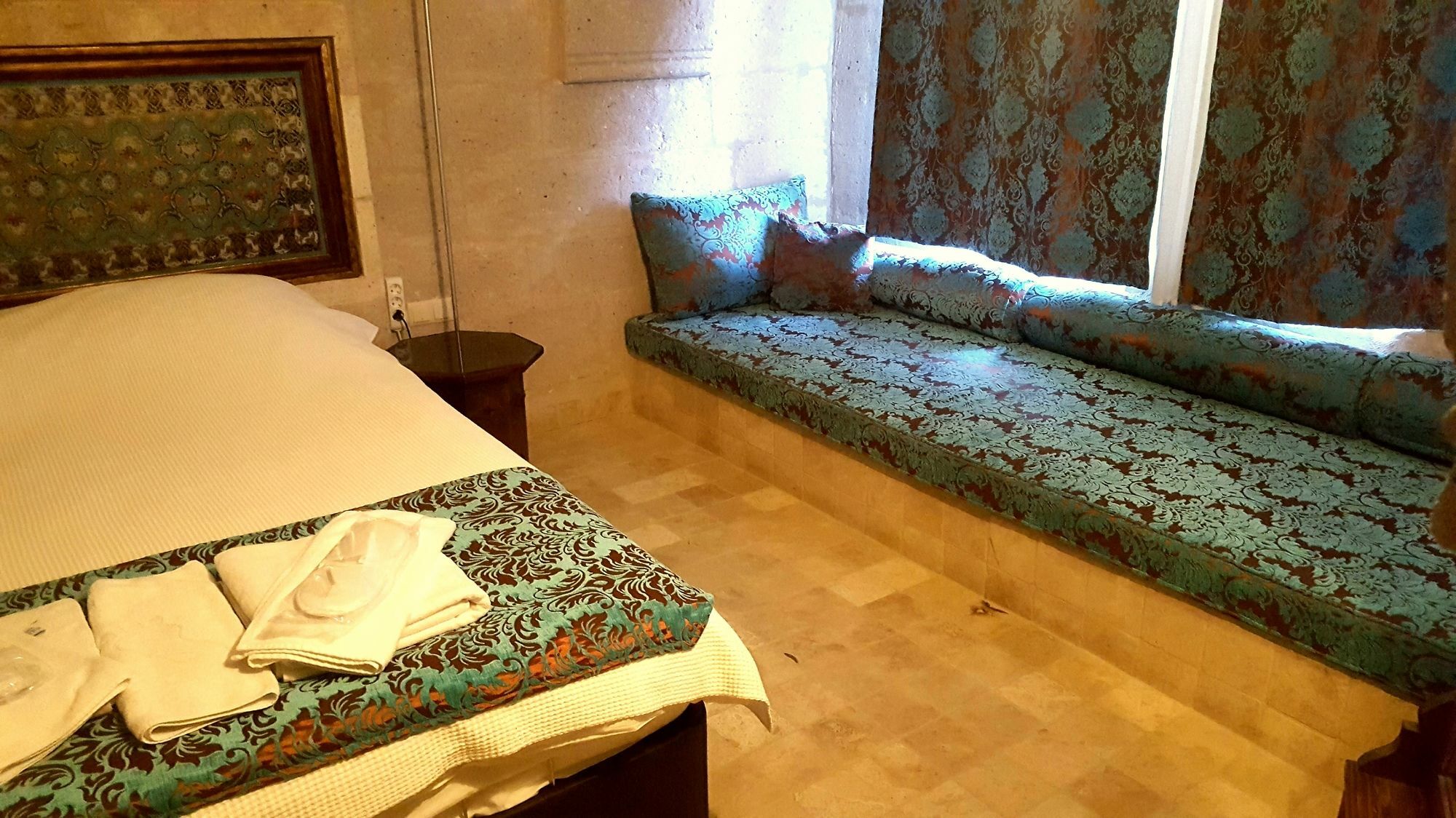 Monte Cappa Cave House Bed & Breakfast Ürgüp Bagian luar foto